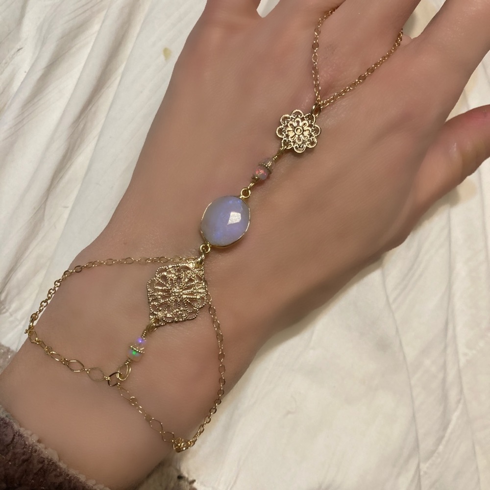 Moonstone & Opal handchain
